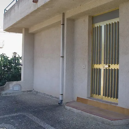 Il Gelso Bianco Apartment *